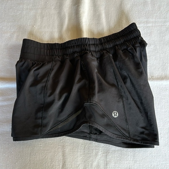 Lululemon Hotty Hot Short 4 Black - Picture 6 of 10